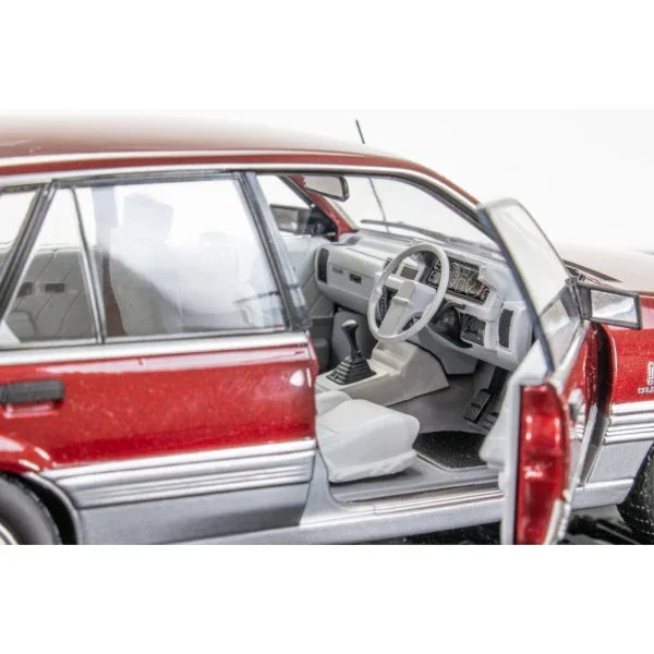 1:24 Holden VL Calais red and silver diecast model car DDA702 by DDA Collectibles Australian classic vehicle