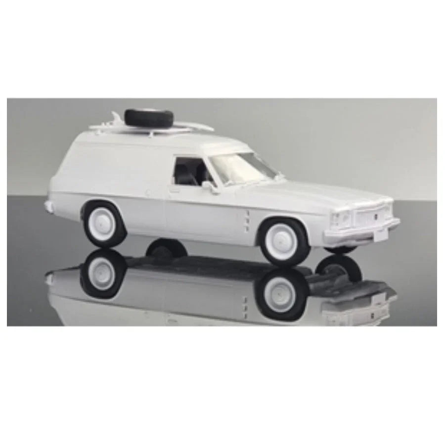 DDA 1:24 Standard 6 HJ Holden Sandman Panel Van Plastic Model Kit