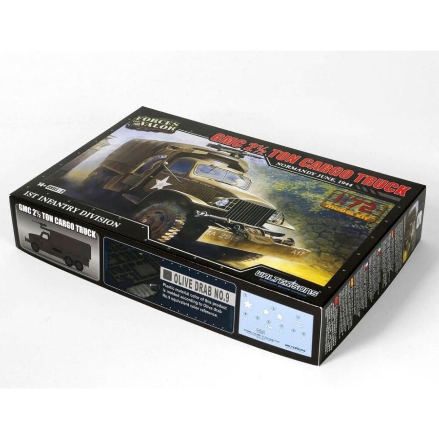 Forces of Valour 1/72 scale U.S. GMC 2.5 Ton Cargo Truck model kit with WWII military detailing.
