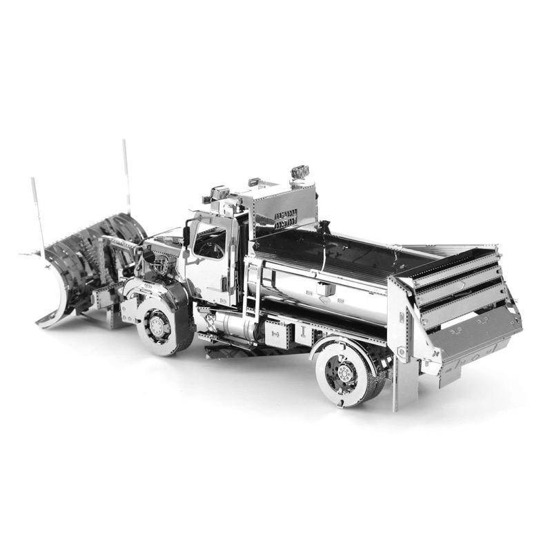 Freightliner 114SD Snow Plow - Aussie Hobbies 