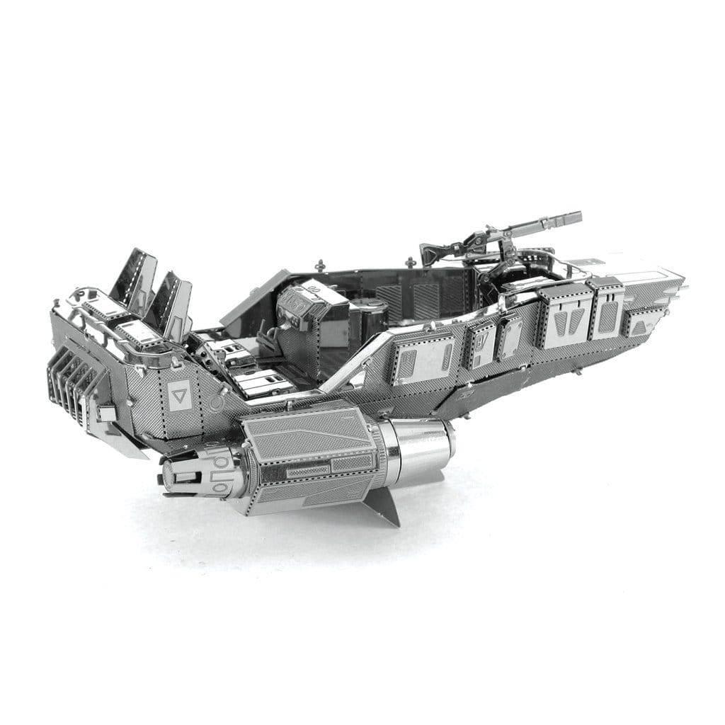 Metallic 3D model kit of a detailed sci-fi spaceship with intricate panels and weapons, perfect for hobbyists.