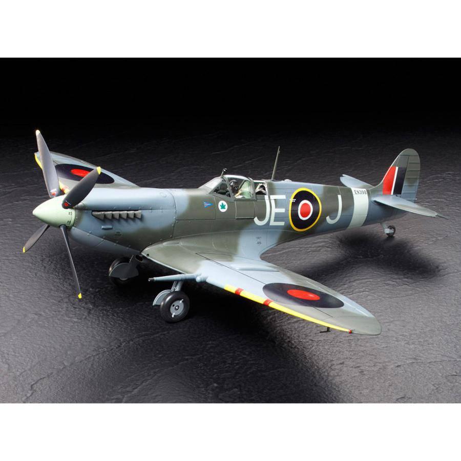 Tamiya Spitfire Mk.IXc 1/32 Plastic Model Kit (60319-000) – WWII fighter aircraft scale model.