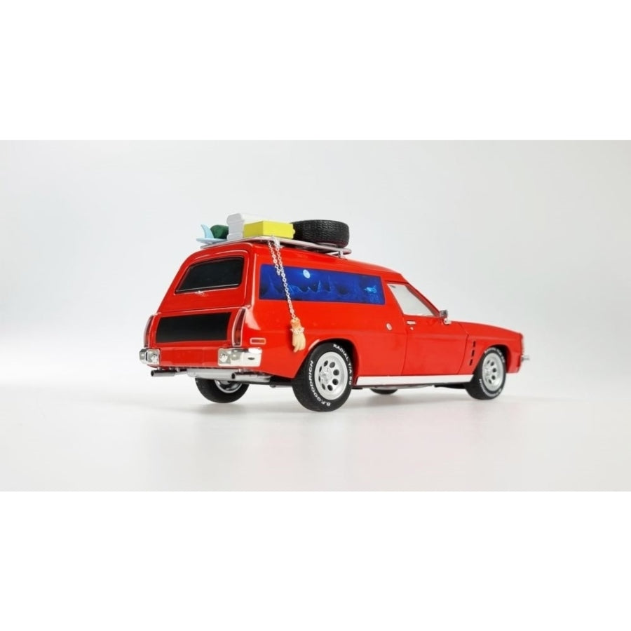 DDA 500 1:24 Max 1975 HJ Sandman panel van diecast model car.