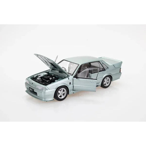 1:24 VL Walkinshaw panorama silver diecast model car DDA701 by DDA Collectibles Australian Holden performance vehicle