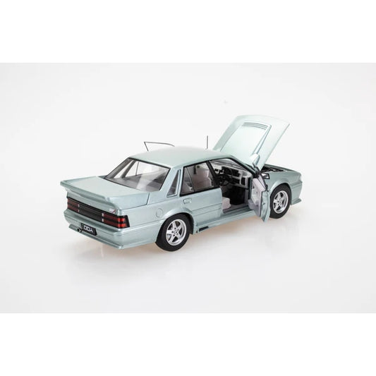 1:24 VL Walkinshaw panorama silver diecast model car DDA701 by DDA Collectibles Australian Holden performance vehicle