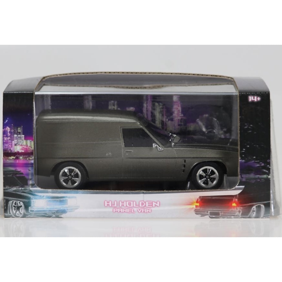 DDA 1/24 Bubblegum HJ Panelvan Custom Light - Plastic