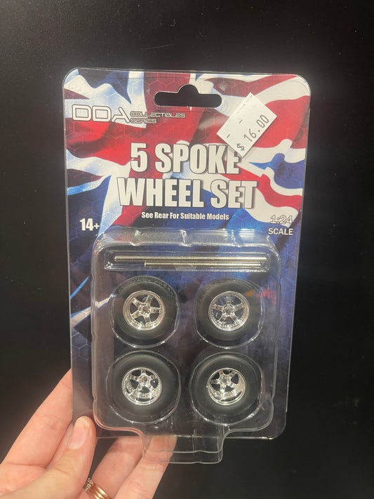 DDA 1/24 (4pcs) Set of 4 x 5 Spoke Chrome Wheels w/Tyres & Axles