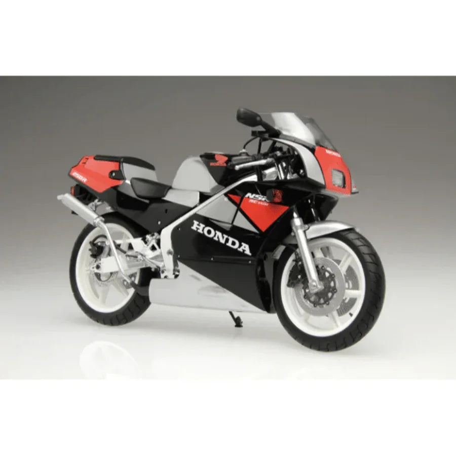 Aoshima Modellbausatz Honda NSR250R MC18 ’89 – Maßstab 1:12, Mit Metallschrauben & Vinylschläuchen