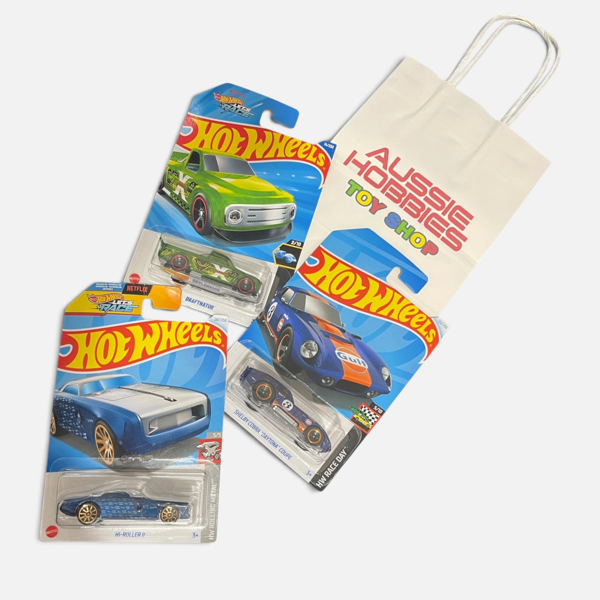 Hot Wheels 3 Pack Bundle – three assorted basic 1:64 die-cast cars