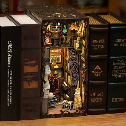 Cutebee Magic Pharmacist DIY book nook miniature kit.
